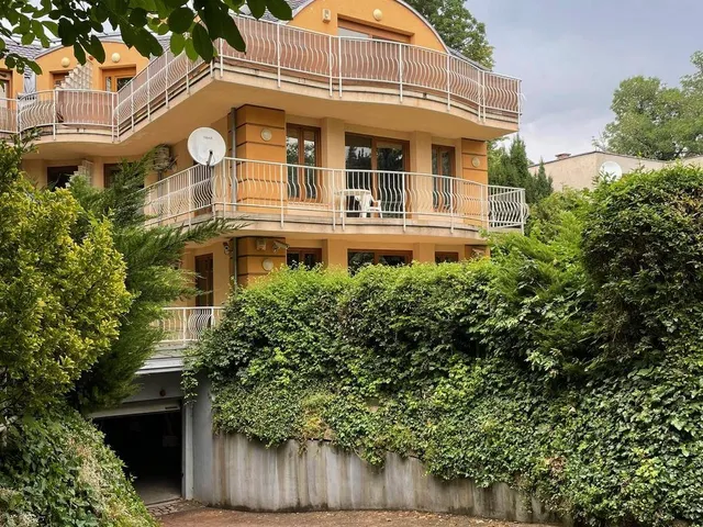 Kiadó lakás Budapest II. kerület, Vérhalom 87 nm