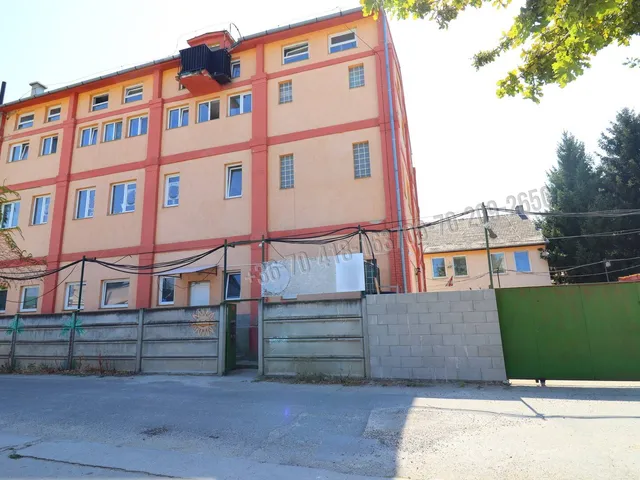 Eladó kereskedelmi és ipari ingatlan Budapest XXI. kerület, Gyártelep 866 nm