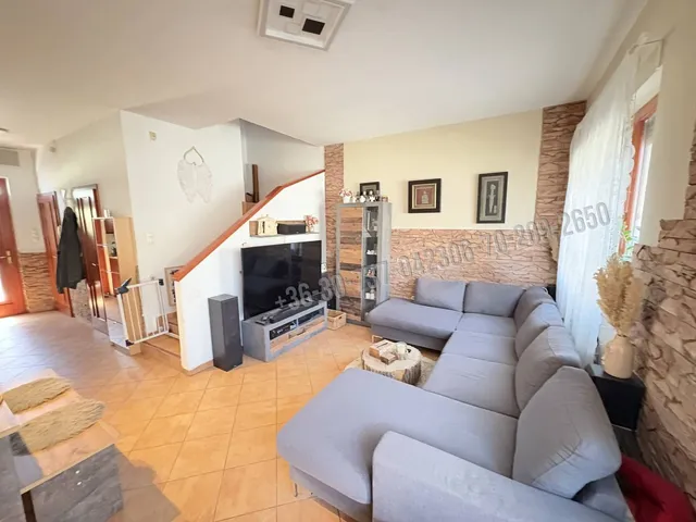 Eladó ház Budapest XXI. kerület, Királyerdő 74 nm