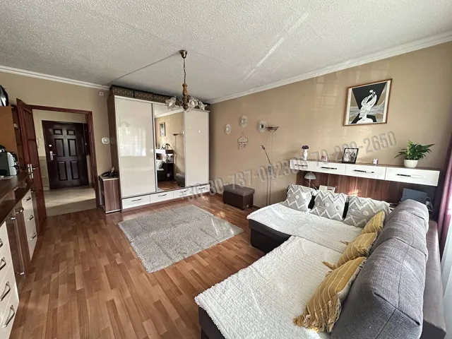 Eladó lakás Budapest XXI. kerület, Nyírfa utca 71 nm