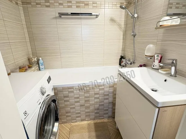 Eladó lakás Budapest XXI. kerület, Krizantém utca 55 nm