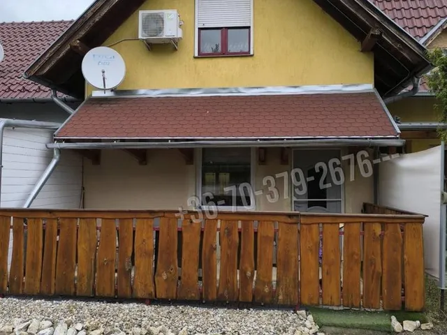 Eladó üdülő és hétvégi ház Siófok, Aranypart 68 nm