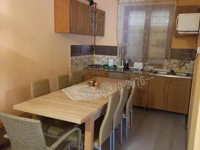 Eladó üdülő és hétvégi ház Siófok, Aranypart 68 nm