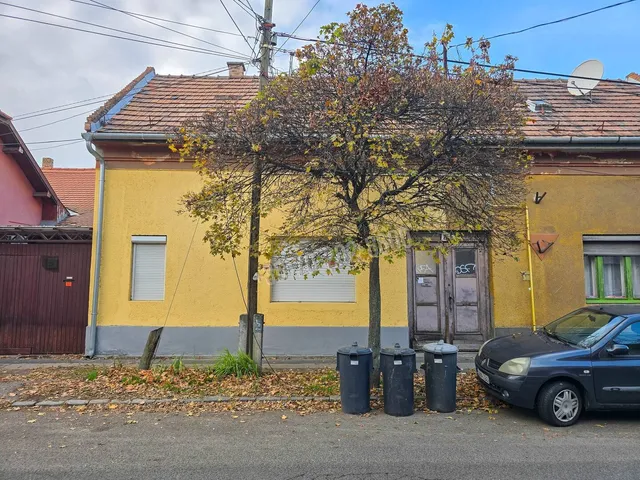 Eladó ház Budapest XV. kerület, Pestújhely, Pestújhelyi út 32 nm