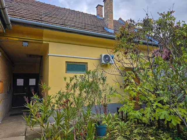 Eladó ház Budapest XV. kerület, Pestújhely 32 nm