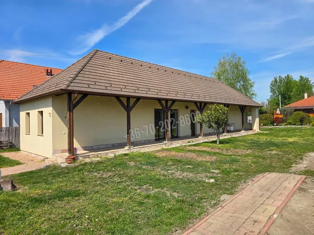 Eladó ház Nagytarcsa, Árpád Fejedelem utca 96 nm
