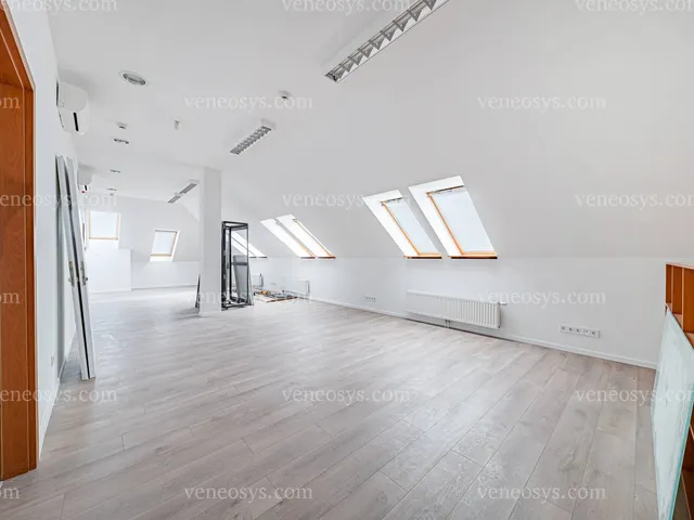 Eladó kereskedelmi és ipari ingatlan Budapest XI. kerület 810 nm