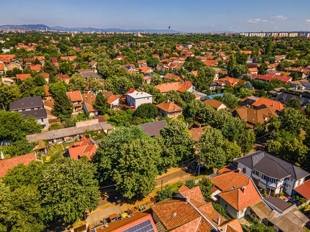Kiadó ház Budapest XIX. kerület 306 nm