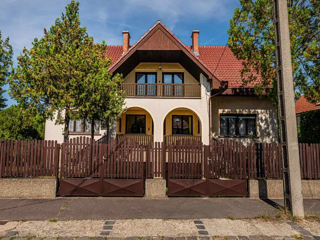 Eladó ház Budapest XXIII. kerület 300 nm
