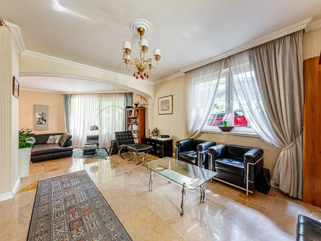 Eladó ház Budapest II. kerület 294 nm