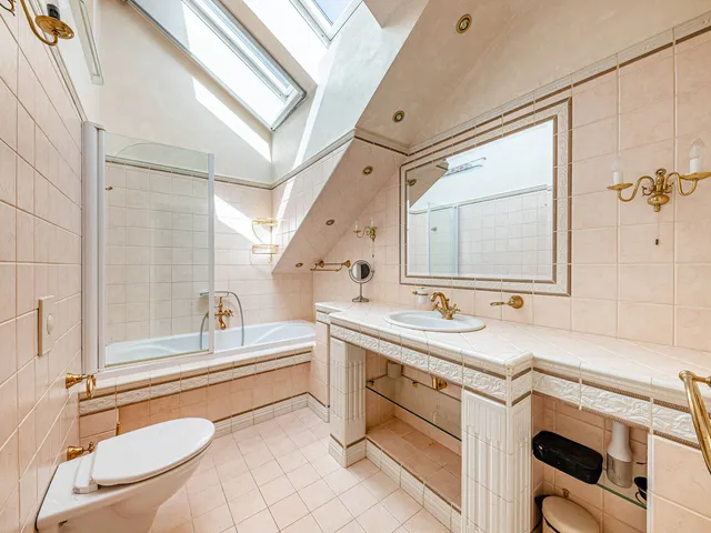 Eladó ház Budapest II. kerület 294 nm