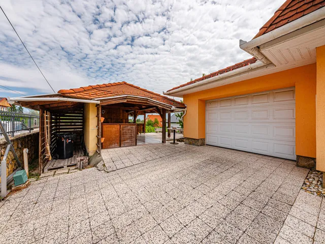 Eladó ház Alsóörs 158 nm