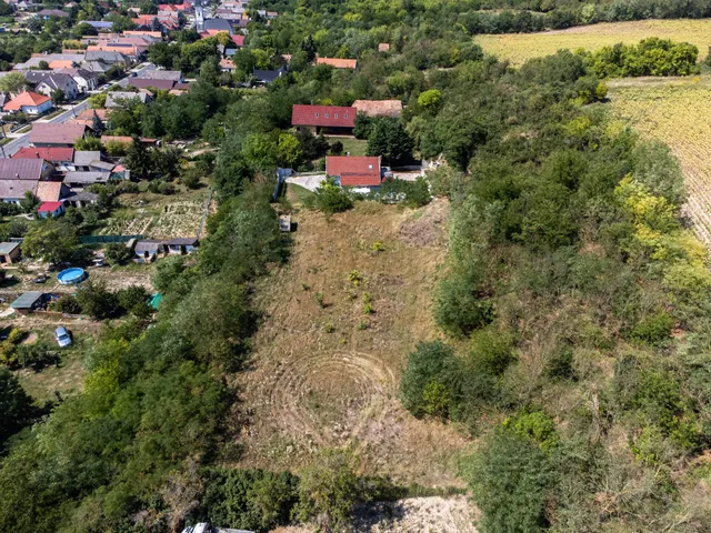 Eladó telek Kajászó 7412 nm