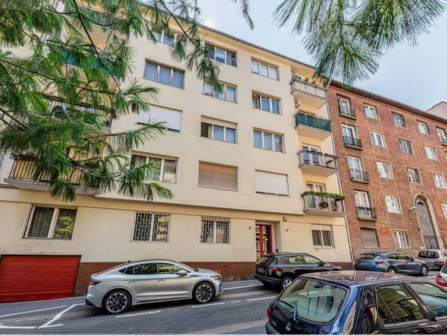 Kiadó lakás Budapest I. kerület 78 nm
