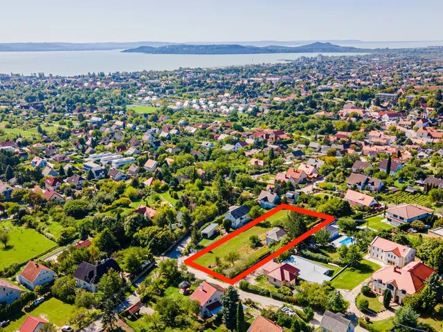 Eladó telek Balatonfüred 2751 nm