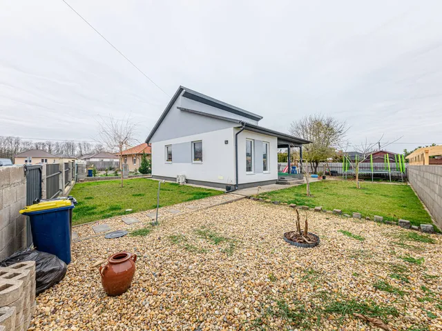 Eladó ház Vasad 72 nm