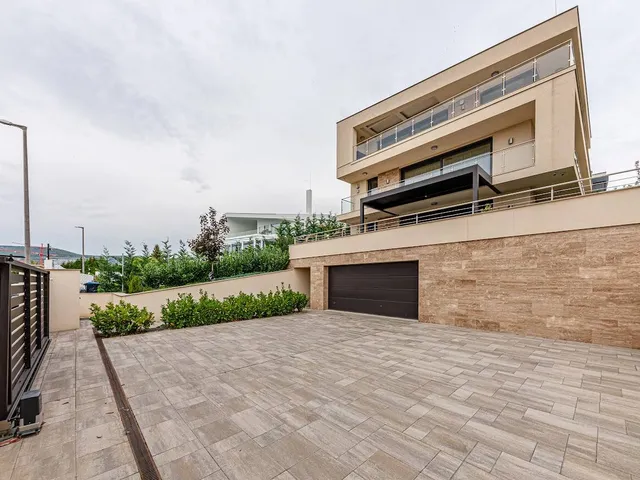 Eladó ház Budapest XI. kerület 148 nm