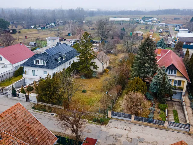 Eladó telek Budapest XVII. kerület 1235 nm