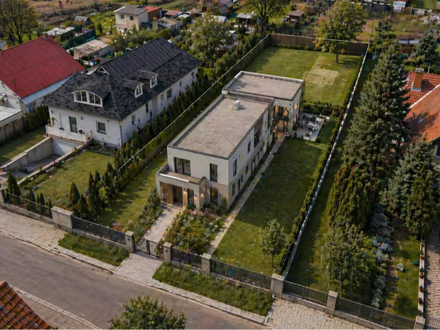 Eladó telek Budapest XVII. kerület 1235 nm