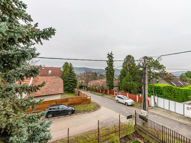 Eladó ház Budapest II. kerület 273 nm