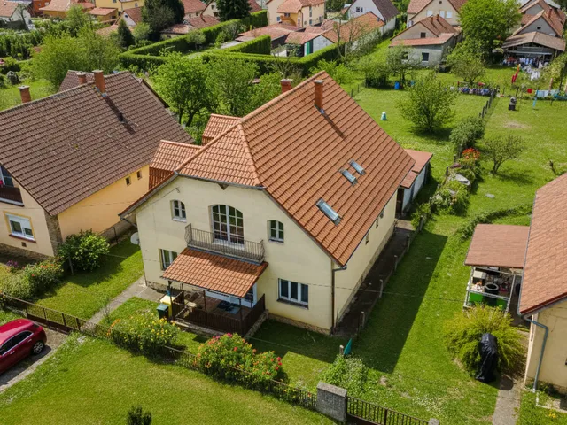 Eladó ház Balatonboglár 200 nm