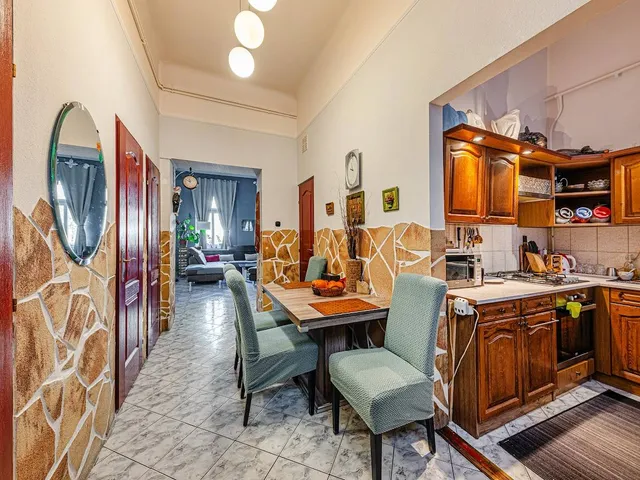 Eladó lakás Budapest VIII. kerület 73 nm