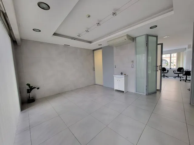 Kiadó kereskedelmi és ipari ingatlan Budapest VIII. kerület 120 nm