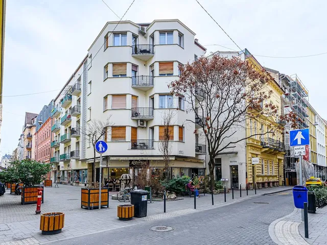 Eladó lakás Budapest VI. kerület 48 nm