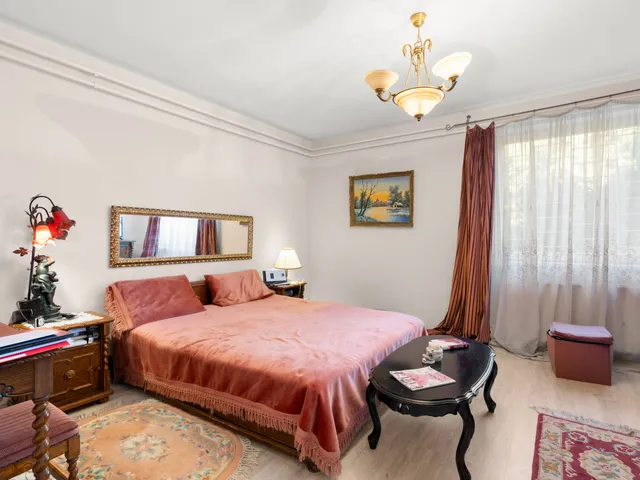 Eladó lakás Budapest II. kerület 150 nm