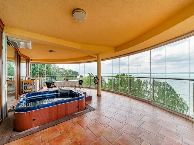 Kiadó lakás Siófok 112 nm