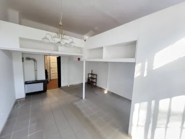 Kiadó kereskedelmi és ipari ingatlan Budapest VI. kerület 28 nm