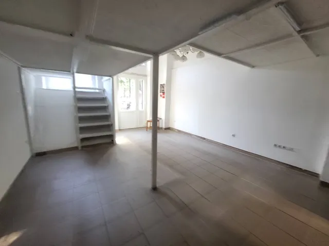 Kiadó kereskedelmi és ipari ingatlan Budapest VI. kerület 28 nm