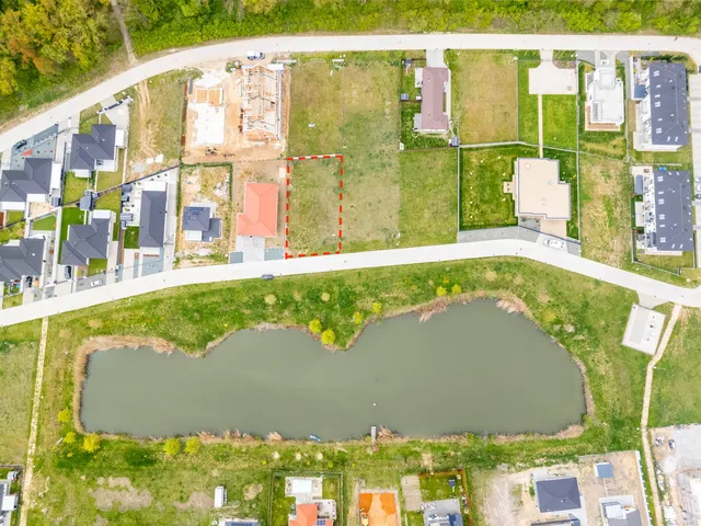 Eladó telek Sárvár 670 nm