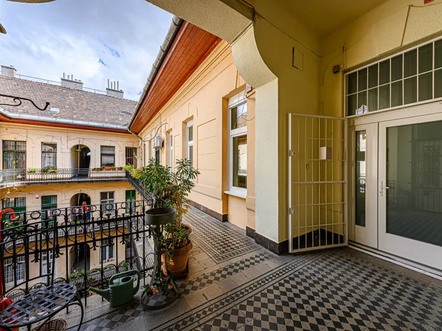 Eladó lakás Budapest XIV. kerület 210 nm