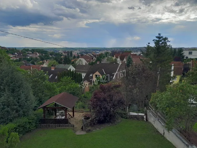 Eladó ház Eger, Vécseyvölgy 180 nm