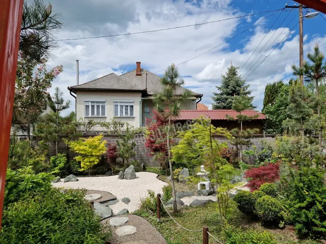 Eladó ház Balaton község 80 nm