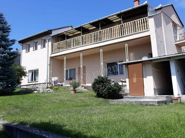 Kiadó lakás Eger, Ráchóstya 35 nm