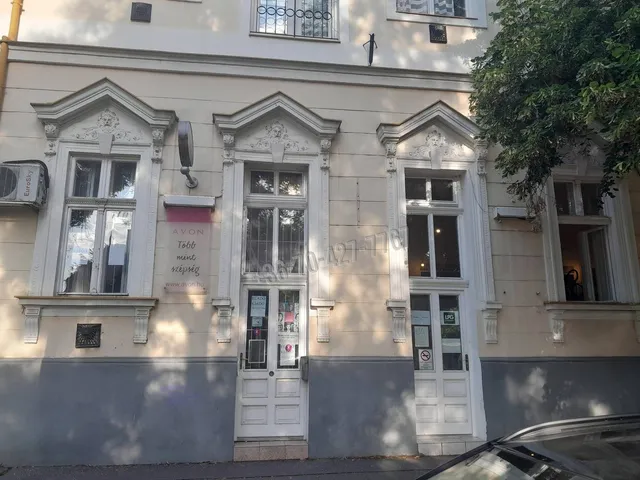 Kiadó kereskedelmi és ipari ingatlan Eger, Belváros 40 nm