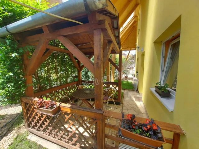 Eladó lakás Eger, Hajdúhegy 32 nm