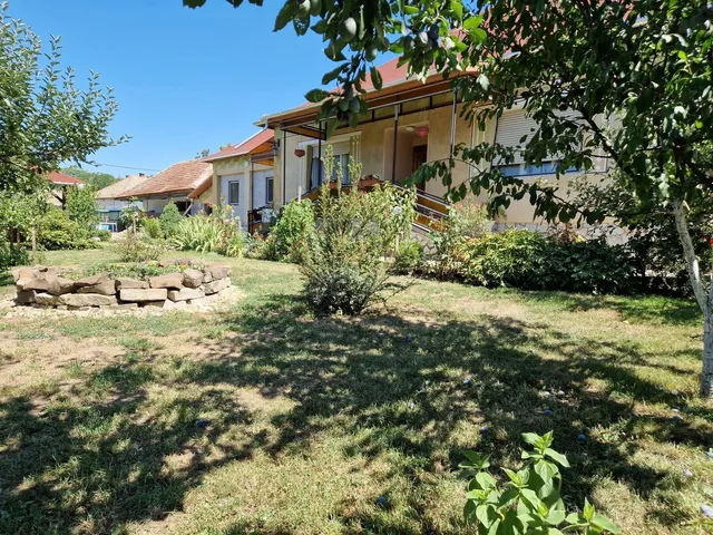 Eladó ház Poroszló 134 nm