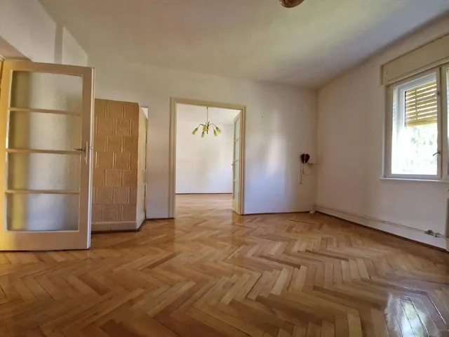 Eladó lakás Eger, Lajosváros 71 nm