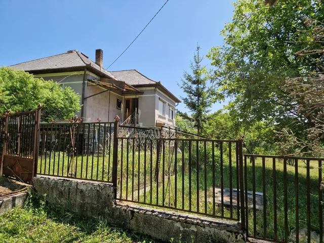 Eladó ház Balaton község 100 nm