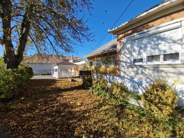 Eladó ház Balaton község 100 nm