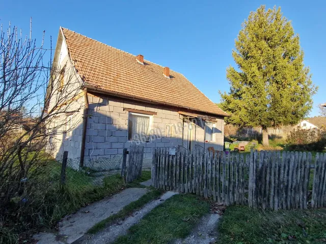 Eladó ház Balaton község 90 nm