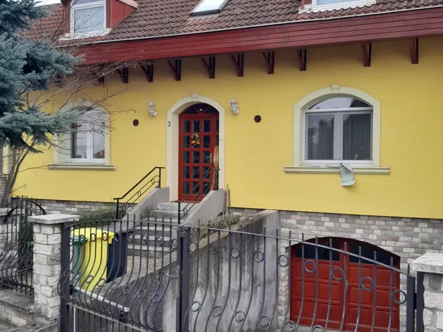 Eladó ház Eger, Hajdúhegy 170 nm