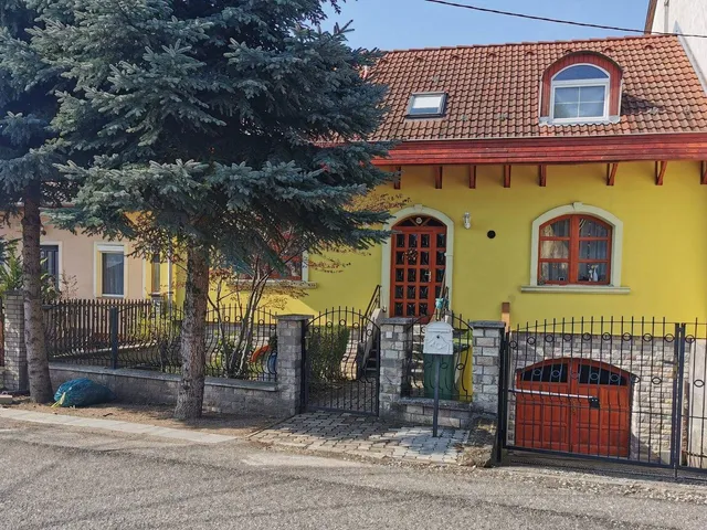 Eladó ház Eger, Hajdúhegy 170 nm