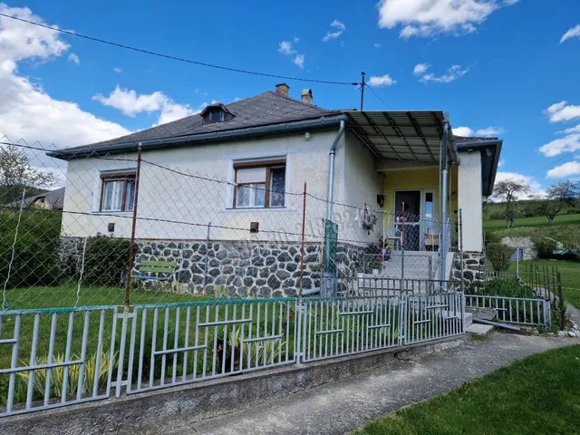 Eladó ház Balaton község 95 nm