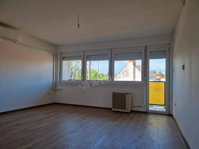 Eladó lakás Eger, Károlyváros 73 nm