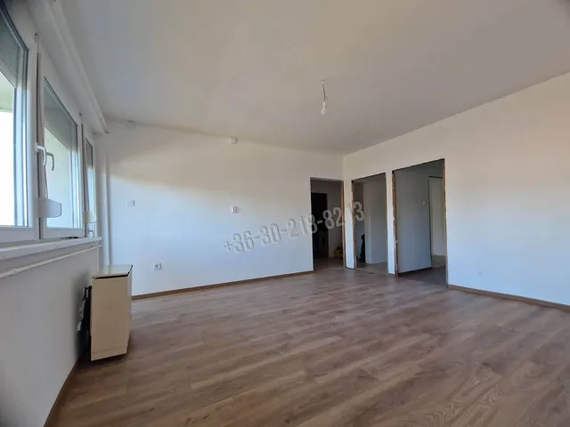 Eladó lakás Eger, Károlyváros 73 nm