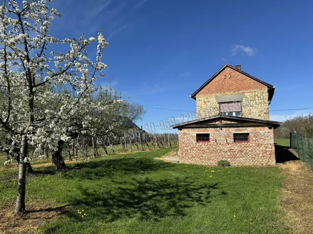 Eladó telek Csapi 44 nm